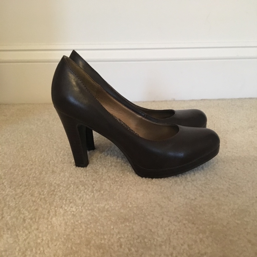 Candies chocolate brown heels